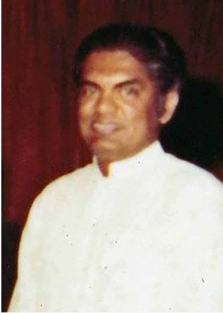 1993 – 23rd April- Sri Lankan politician Lalith Athulathmudali is assassinated while addressing a gathering, approximately four weeks ahead of the Provincial Council elections for the Western Province.