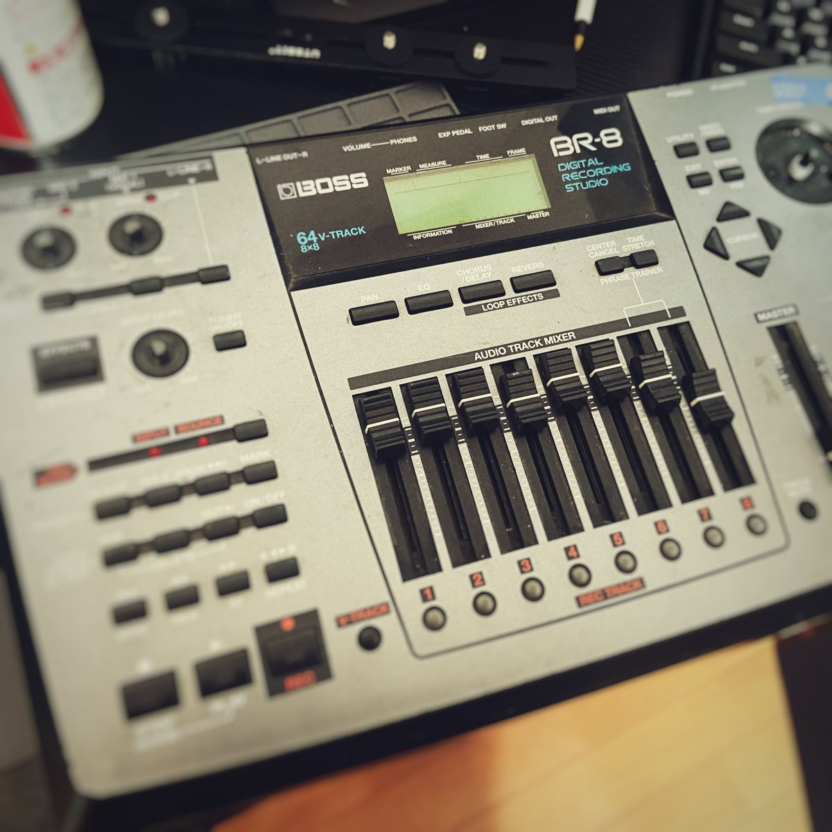ComKagoshimania's tweet photo. まさかのzipドライブ搭載。
ジャンクコーナーからサルベージしてきました。
#sp808
#zipdrive
#boss
#br8 https://t.co/CXG5AHah7f