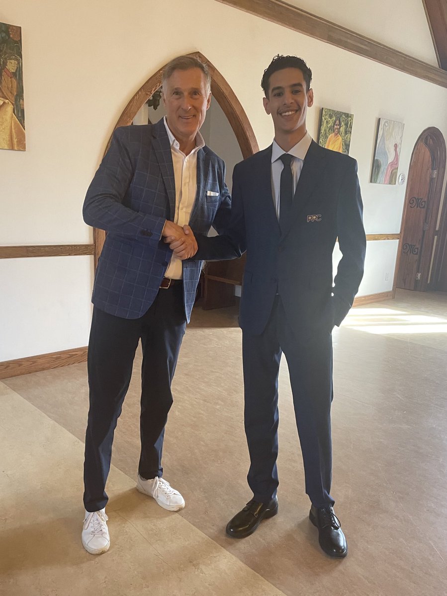 Maxime Bernier will always be the only politician in Canada who deserves my respect and my support. Someone extremely integrated and sincere, a visionary and a man with a lot of experience. Thank you so much @MaximeBernier for everything you do, I reiterate my strongest support