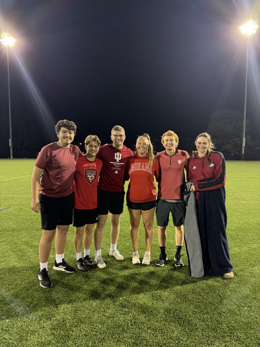 mvsonwilliams's tweet photo. Senior night! https://t.co/LlSV6S0ImF