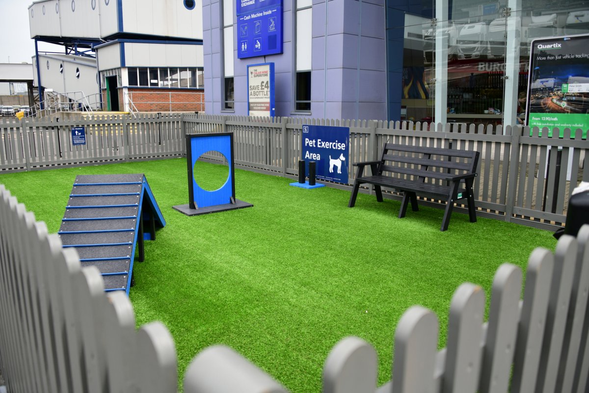 Are you travelling with dogs from the Port of Dover? Check out our PAWsome pet exercise areas next to the passenger services buildings #dfdspetpals