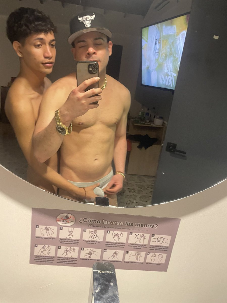 JonathanMa22566's tweet photo. @goldenpornxxx https://t.co/aXj6YshBWZ Be with me 🍆💦🥵🍑🇨🇴🇵🇷✈️ traveling sex https://t.co/48IVNdxvMI
