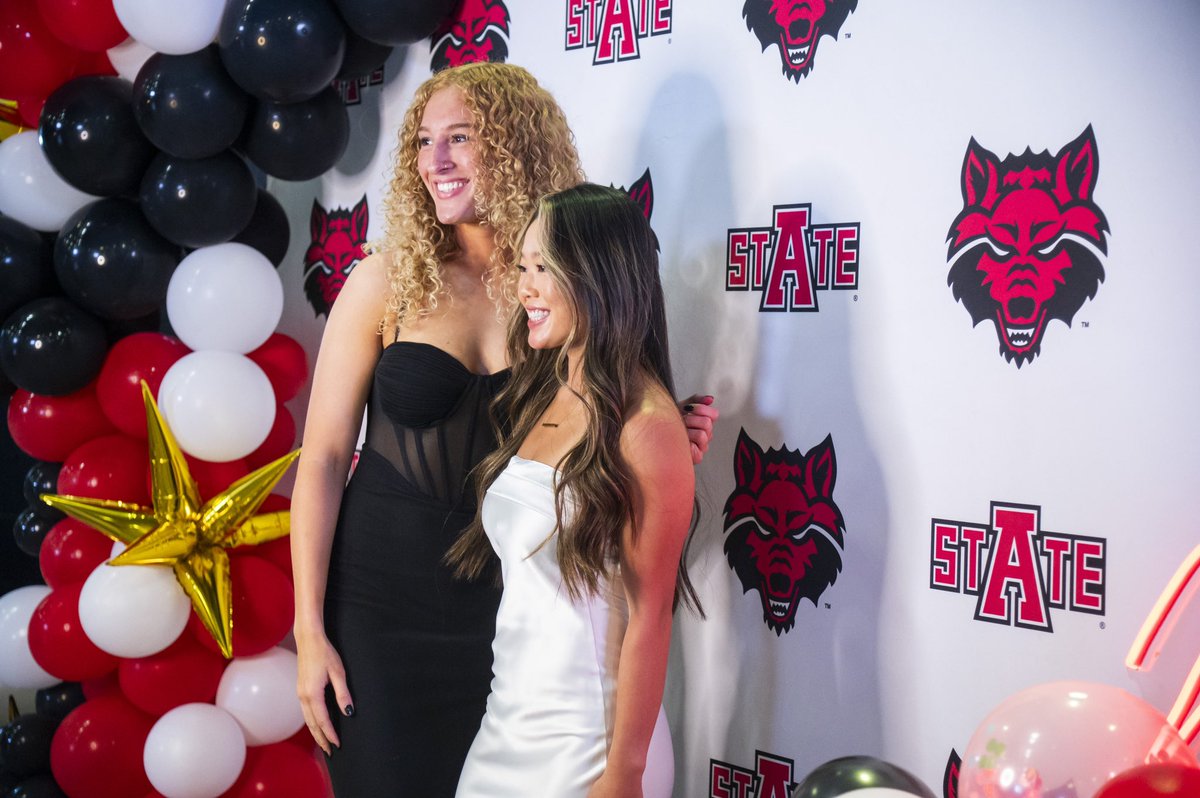 Tonight we celebrated our student-athletes at the 2024 State Awards. Congratulations to all our award winners. We’re super proud of all you were able to accomplish this athletics year. #WolvesUp 🤘