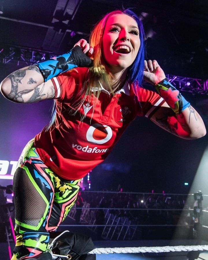 SHINYlSMS's tweet photo. ᅠ
ᅠ❛ nothinʼ beats wresslinʼ and wearinʼ footy tops , even though they tend to oversell if the wind hits them too hard . . ❜
ᅠ https://t.co/pfmuTEeCZU