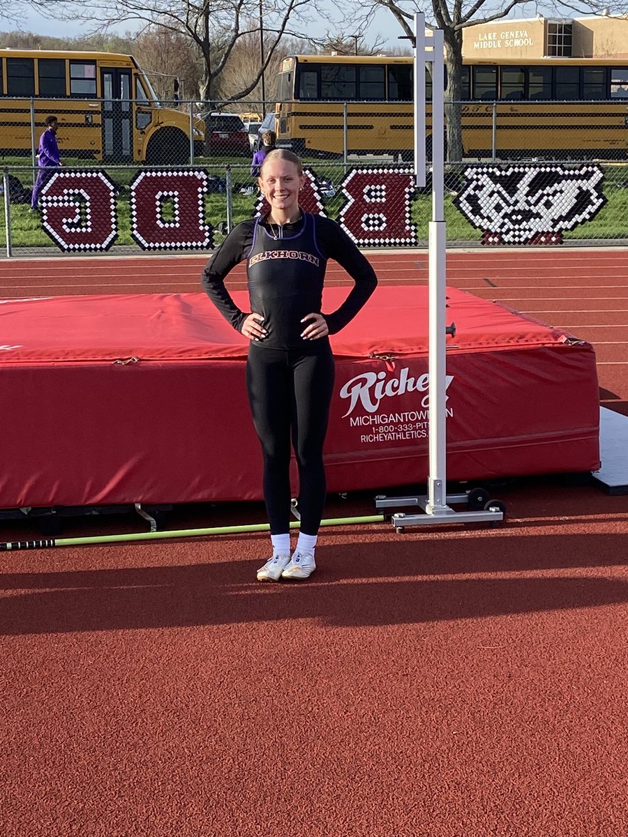 ThomasRLee1Herd's tweet image. Congratulations to the following young ladies for finishing first in their respected events tonight at the SLC Relay Meet! Tirzah  in the 100 m hurdles, Aubrey in the 300 m hurdles, Takiyah in the shot put, and Jenna  in the high jump! #EAHSGO #1Herd Aubrey and Jenna pictured