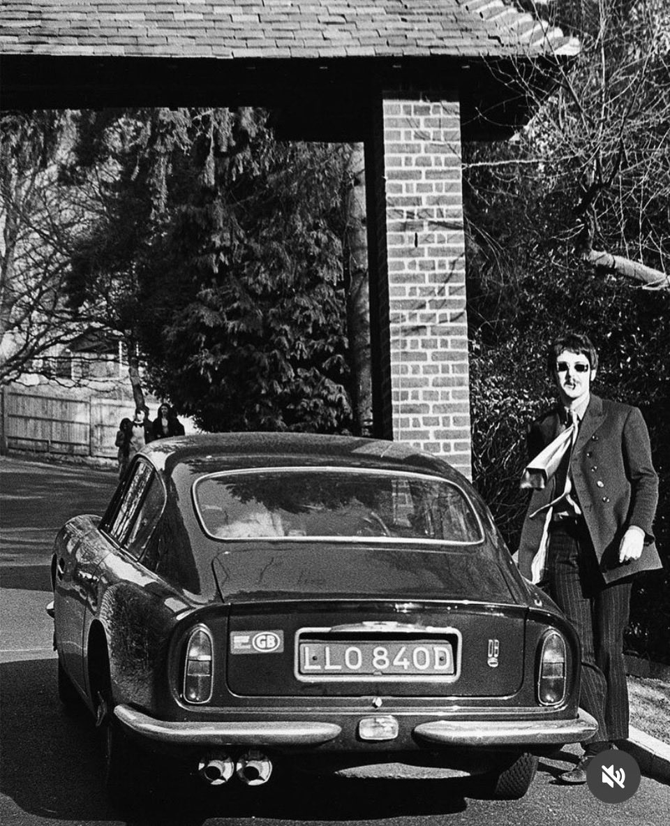 Paul McCartney with his 1966 Aston Martin DB6 visiting John Lennon at his home Kenwood in April 1967.