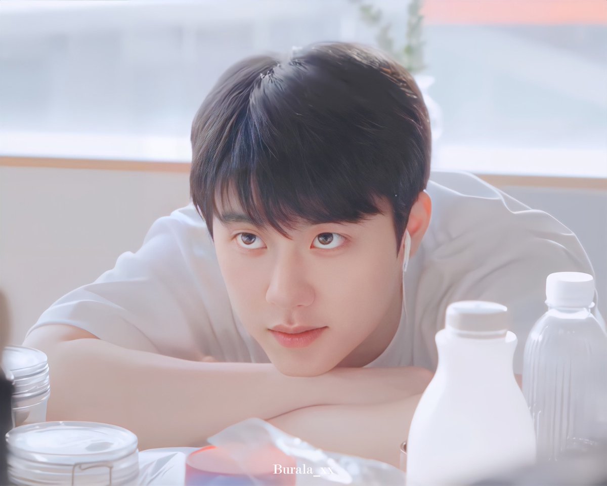 There's still time to stream #DOHKYUNGSOO's MVs before bed 🌃 🌠I Do MV youtu.be/5vmJ_wq2NeA ❤️Somebody MV youtu.be/jNYVbmVIP4A 🎤It's Live youtu.be/7t10b4T-amM Reply with your streaming proofs & #PrepForDKS3 #DO(D.O.) #도경수 @companysoosoo_