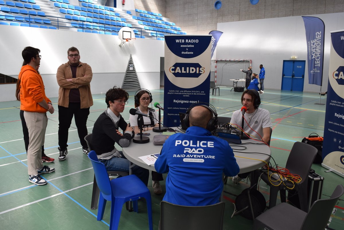 CalidisRadio's tweet photo. Journée citoyenne et sportive ! 💪

L’événement, organisé par le centre La Passerelle, avec l’association Prox’Raid Aventure, a acceuillis Calidis 🎙

Les Podcasts sont disponibles sur toutes les plateformes de streaming ainsi que sur notre site internet ! ✨

Lien en bio 📻 https://t.co/svElArqIyN