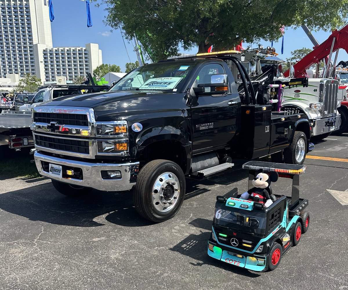 LandZeb's tweet photo. Great week in Orlando at the #floridatowshow. #whelenengineering was in full action. https://t.co/cMX9RsELeA