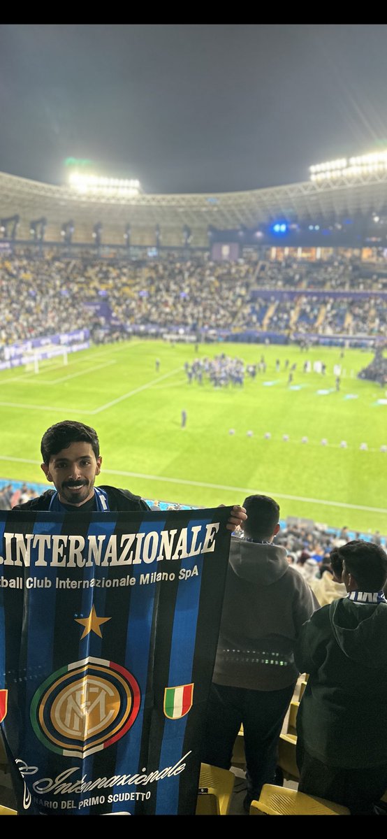 #InterMilan  #DerbyDellaMadonnina #MilanInter #CAMPIONIDITALIA 
#campioni #ForzaInter 
الف الف مبرووك الدوري و النجمه الثانيه🖤💙 فرحه لاتوصف 
الحمد لله عل نعمه الانتر