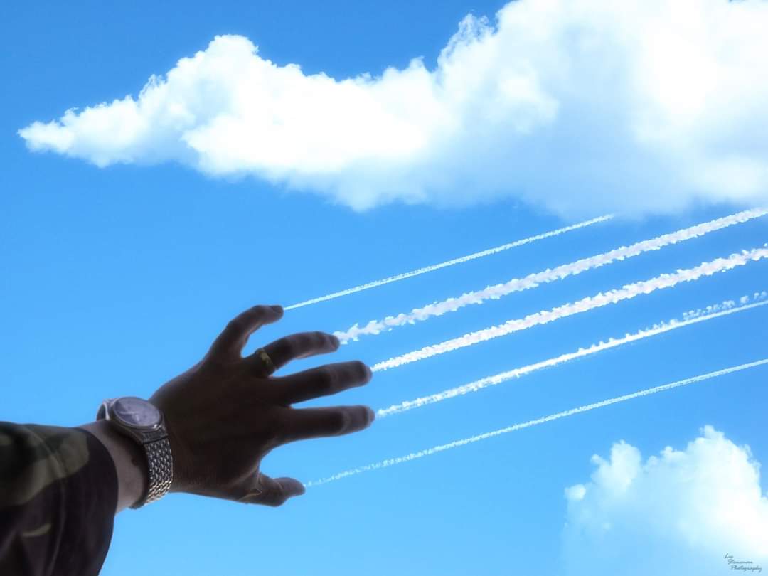 Lee Stoneman (@lphotogr) on Twitter photo Scratching the sky. #photography #art #photoshop <a href="/balticgateshead/">Baltic Centre for Contemporary Art</a> <a href="/TheSocieties/">The Society of Photographers 📷</a> Scratching the sky. #photography #art #photoshop <a href="/balticgateshead/">Baltic Centre for Contemporary Art</a> <a href="/TheSocieties/">The Society of Photographers 📷</a>