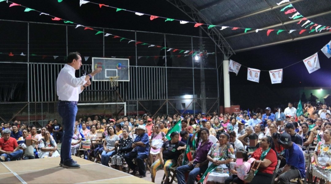 En #Akil los ciudadanos están listos para llevar a la alcaldía a Lety Castillo y convertir en Gobernador a <a href="/RenanBarrera/">Renán Barrera</a>, para que los verdaderos cambios continuen en #Yucatán y les vaya bien a todas las familias.

¡Vamos juntos a ganar! ¡Vota 6 de 6!

#UnidosGanaYucatán