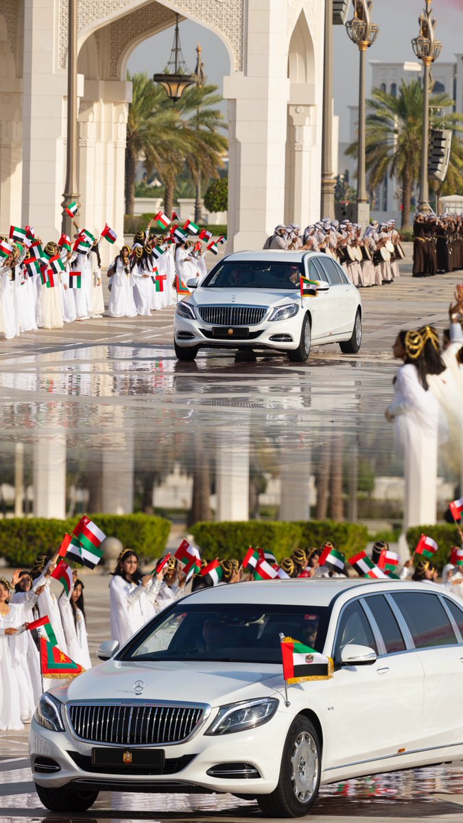 Mohammad_ae's tweet image. بأعداد ما سالت من الروس وديان
وأعداد ما هلّت على الدولة مخيله

يا  مرحبا   ترحيب   يا هيثم   عمان
من  دار  زايد  لك  نصوغ   الجزيله    
.

#الإمارات_عمان 🇴🇲🇦🇪
#الإمارات_ترحب_بسلطان_عمان