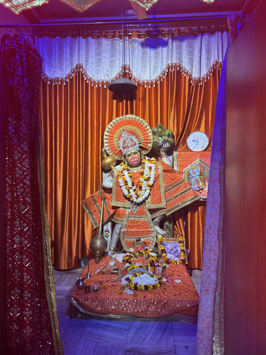 Happy Hanuman Jayanti from the very peaceful Neeb Karoli Baba’s samadhi sthal, Vrindavan ✨ May our superman protect and nurture us all! 🥰