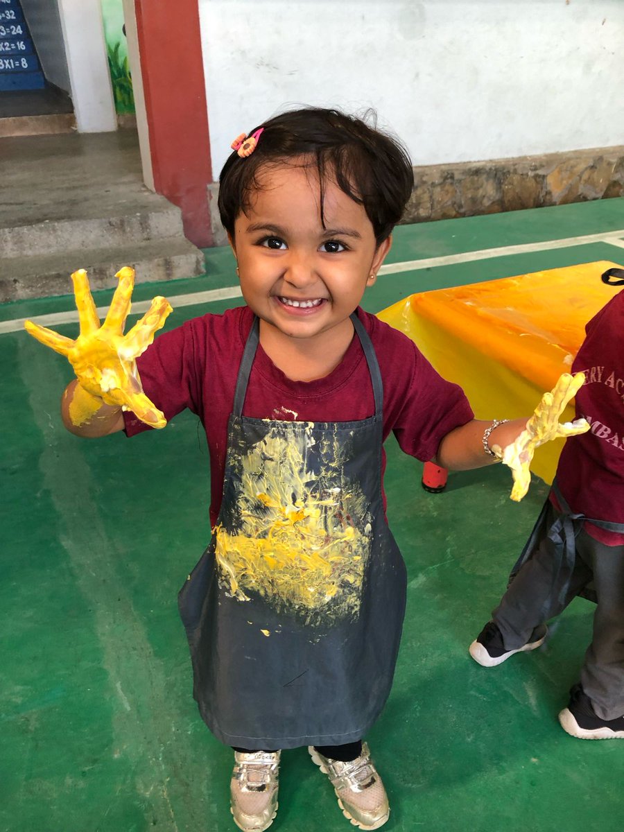 JafferyAcademy's tweet image. Who said messy play is messy? It's full of fun experiences. What an awesome sensory play experience for our toddlers! They were full of excitement while enjoying messy play activity using shaving foam

#messyplay #developandgrow #sensoryplay #learningthroughactivity #experiences