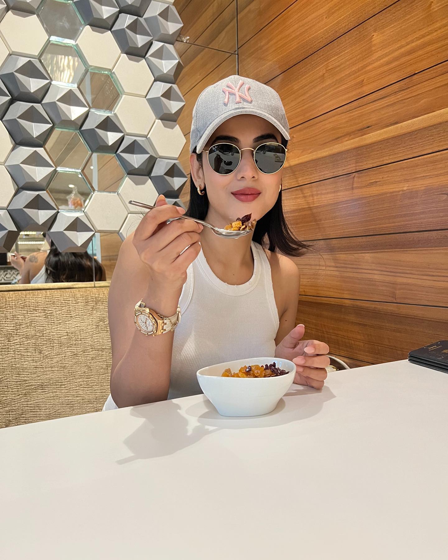 GL0yhoObkAACsUz?format=jpg&name=large