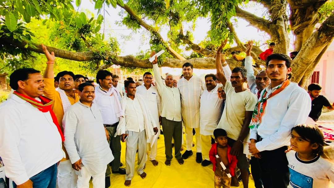Samajwadi_AY's tweet photo. https://t.co/XmlHjyYgiW