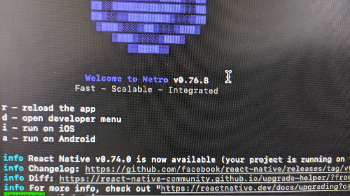 vm_gojiya's tweet image. Hey RN devs! How do you all know when there&apos;s a new React Native version? I usually hear about it from  X, but today Metro served up the news.
#RNDevs #ReactNative #VersionUpdates #MetroServer #StayInformed #TechLife