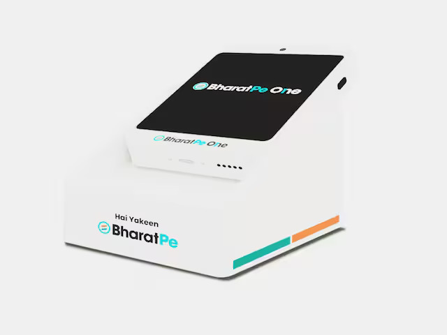 🚨Fintech platform BharatPe launched a new offering. BharatPe One is an all-in-one payment product that integrates POS, QR, and speaker into one device. Equipped with a high-definition touchscreen display, 4G Wi-Fi connectivity, and powered by the latest Android operating system