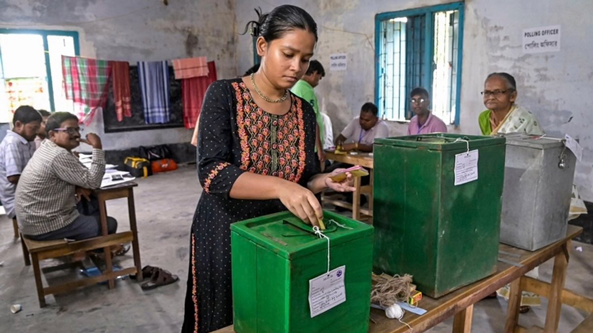 In an effort to increase voter participation, @district_kamrup and @IITGuwahati designed and 3D printed a “dummy voter ballot unit. 

Taking just 48 hours to develop, the innovative tool will serve as a resource in educating citizens about india’s voting process.