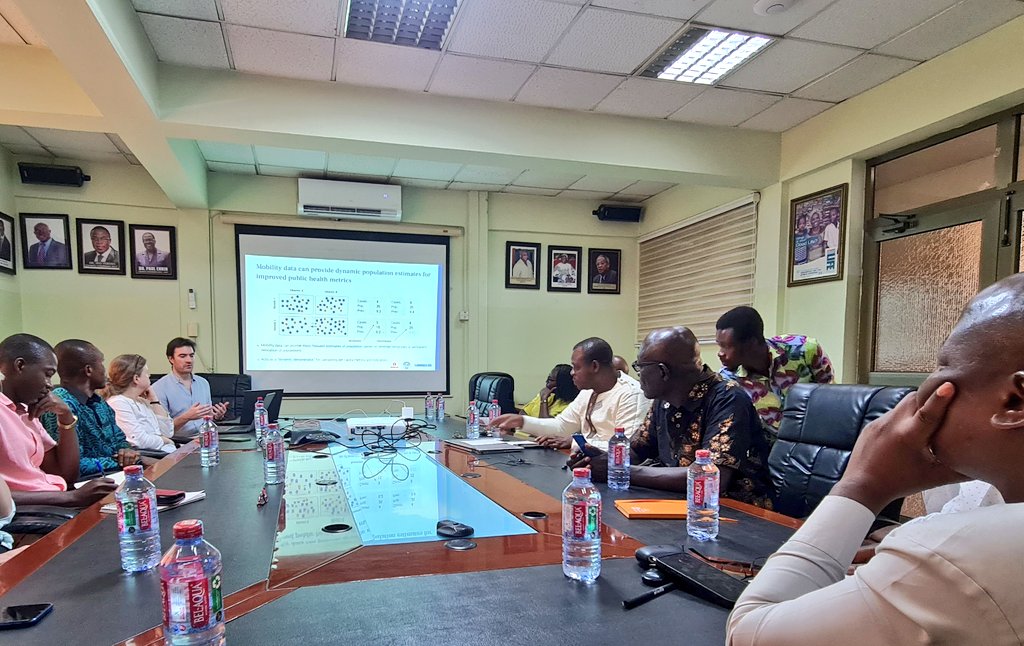 flowminder's tweet photo. While in Accra🇬🇭, we are, with @StatsGhana, continuing discussions with @_GHSofficial on the value and use of dynamic population estimates for #health, from the production of dynamic health metrics to supporting immunisation interventions. More to come! #data4dev https://t.co/qkRzJiIwi2