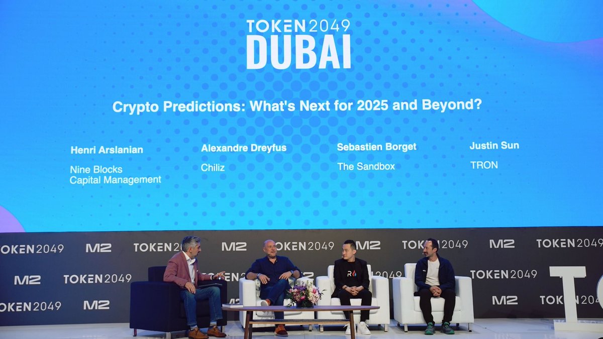 justinsuntron's tweet photo. #DubaiBlockchainWeek spotlights the transformative power of cryptocurrency. It’s a testament to the global drive for innovation in finance.

Together, we’re building the decentralized future of finance. 💪
#Token2024Dubai #BlockchainLife2024 https://t.co/PXSWwn13JH