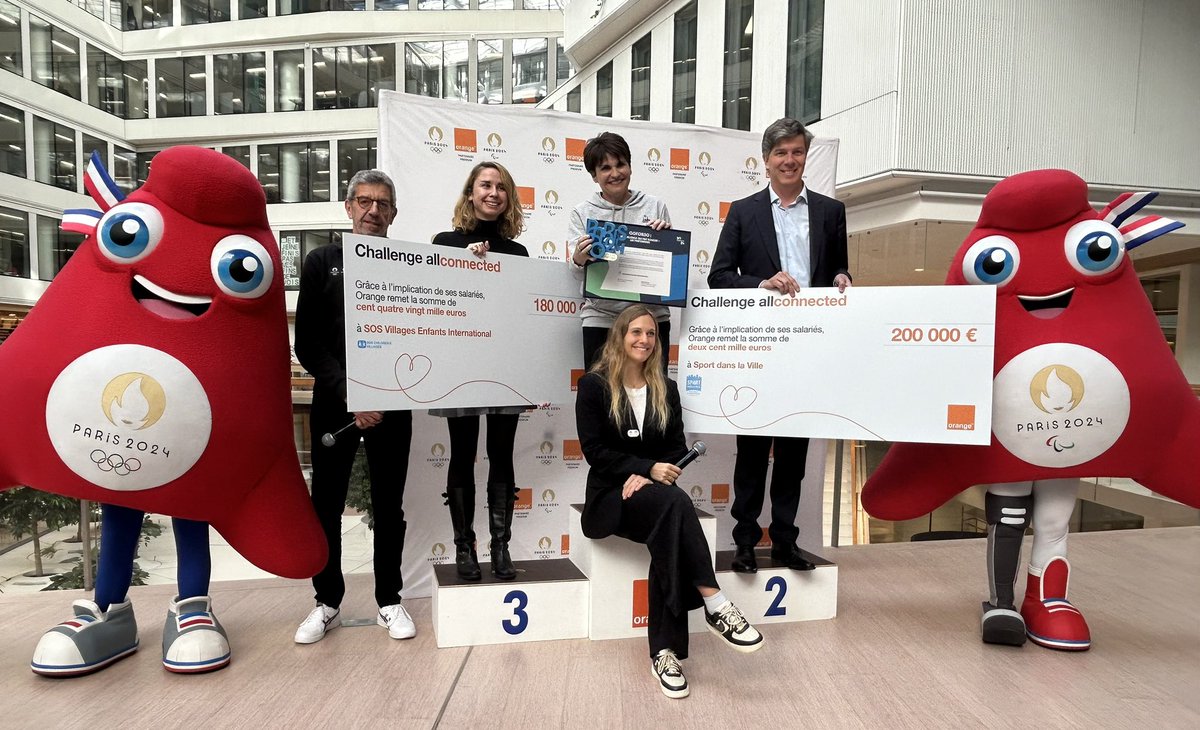 <a href="/christopherufin/">Christophe Rufin</a> <a href="/yannruello/">Yann Ruello⚡️</a> @vogloblinsky : fière de notre contribution au challenge #AllConnected 🏃: « la force du collectif » #Fierté 🙏 @Orange <a href="/caroguillaumin/">caroline guillaumin</a> pour ce défi solidaire  <a href="/SDLV_Officiel/">Sport dans la Ville</a> <a href="/SOSVE_FRANCE/">SOS Villages d'Enfants</a> #Paris2024 🧡