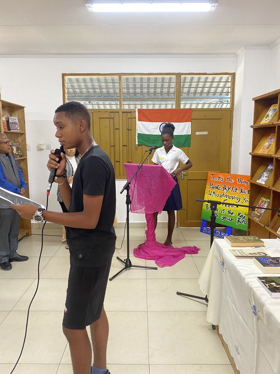 An #IndiaCorner was unveiled at Mont Fleuri Secondary School library in the presence of Minister of Education H.E. Dr. Justin Valentin. The India Corner will hold books on Indian art, philosophy, culture, science and wildlife, among others, for students to discover and learn.