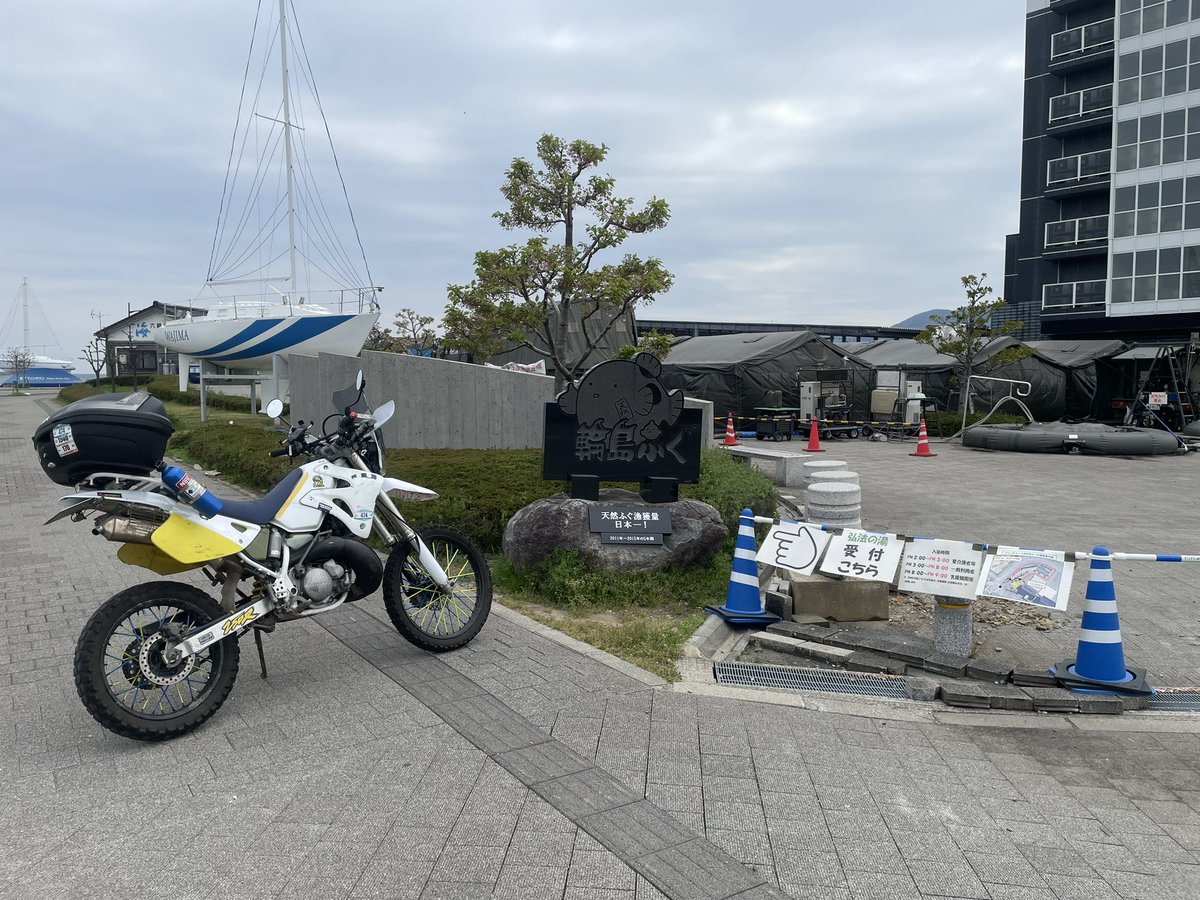 hidexxxgt's tweet photo. 復興の仕事で唯一の休みの日曜日に
思い出の地、輪島市に行く事が出来た。
あの時のあの風景は、そこににはなく。
異様な光景。静まりかえってた。 https://t.co/XroGxI1IPI