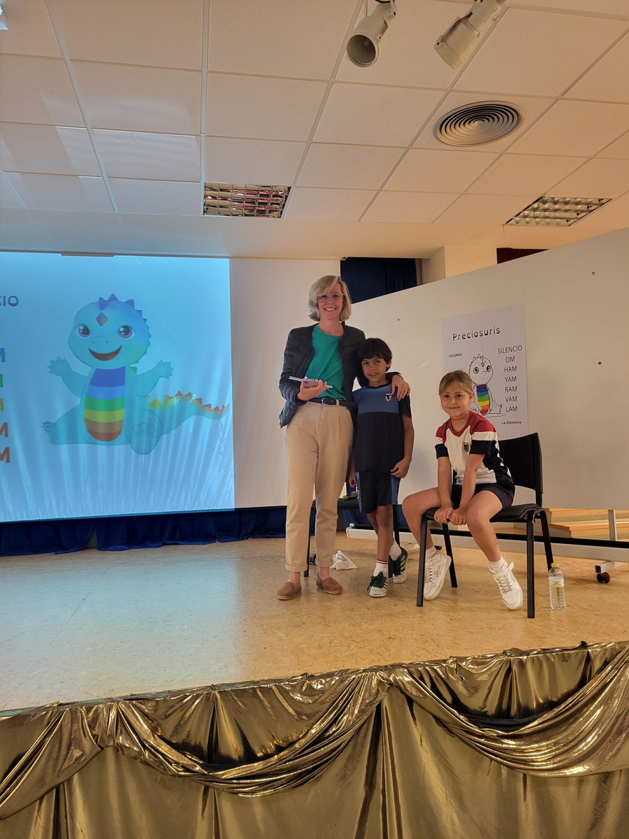 ElValle_III's tweet image. ¡Los alumnos de 2º de Primaria ayer se sumergieron en la aventura de &quot;Preciosuris&quot; de Elena Lamazares en nuestro #LibroForum! 

Descubriendo nuevos mundos y fomentando el amor por la lectura desde temprana edad 📚💫 

#ColegiosElValle #EducaciónPrimaria