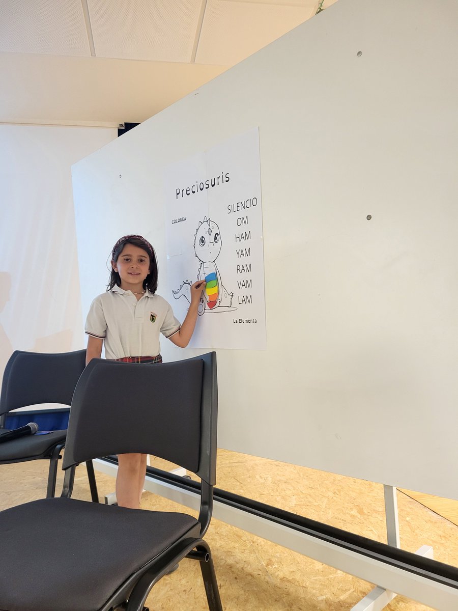 ElValle_III's tweet image. ¡Los alumnos de 2º de Primaria ayer se sumergieron en la aventura de &quot;Preciosuris&quot; de Elena Lamazares en nuestro #LibroForum! 

Descubriendo nuevos mundos y fomentando el amor por la lectura desde temprana edad 📚💫 

#ColegiosElValle #EducaciónPrimaria