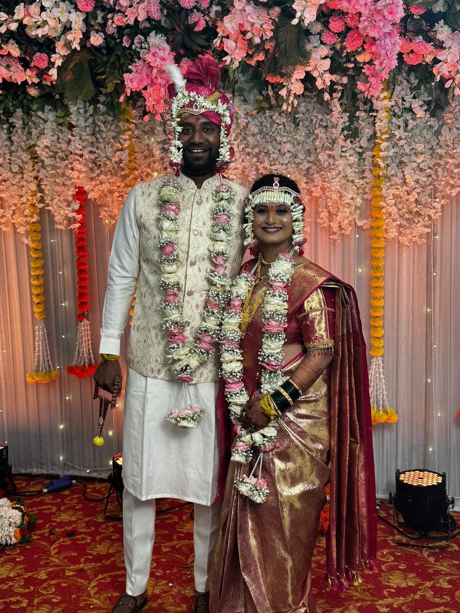 ShashankMengade's tweet photo. in a private ceremony yesterday my closest friend and business partner @prasadmokashi2 got married. may lord ganesha bless him and give him everything he ever wished for @pskaduskar @AmeyaGokha53111 @nikhil_bora @Ishaan_GA @bhansalimohit #wedding #lifepartners Jai sri ram 🙏🏼 https://t.co/A5iAyUzheg