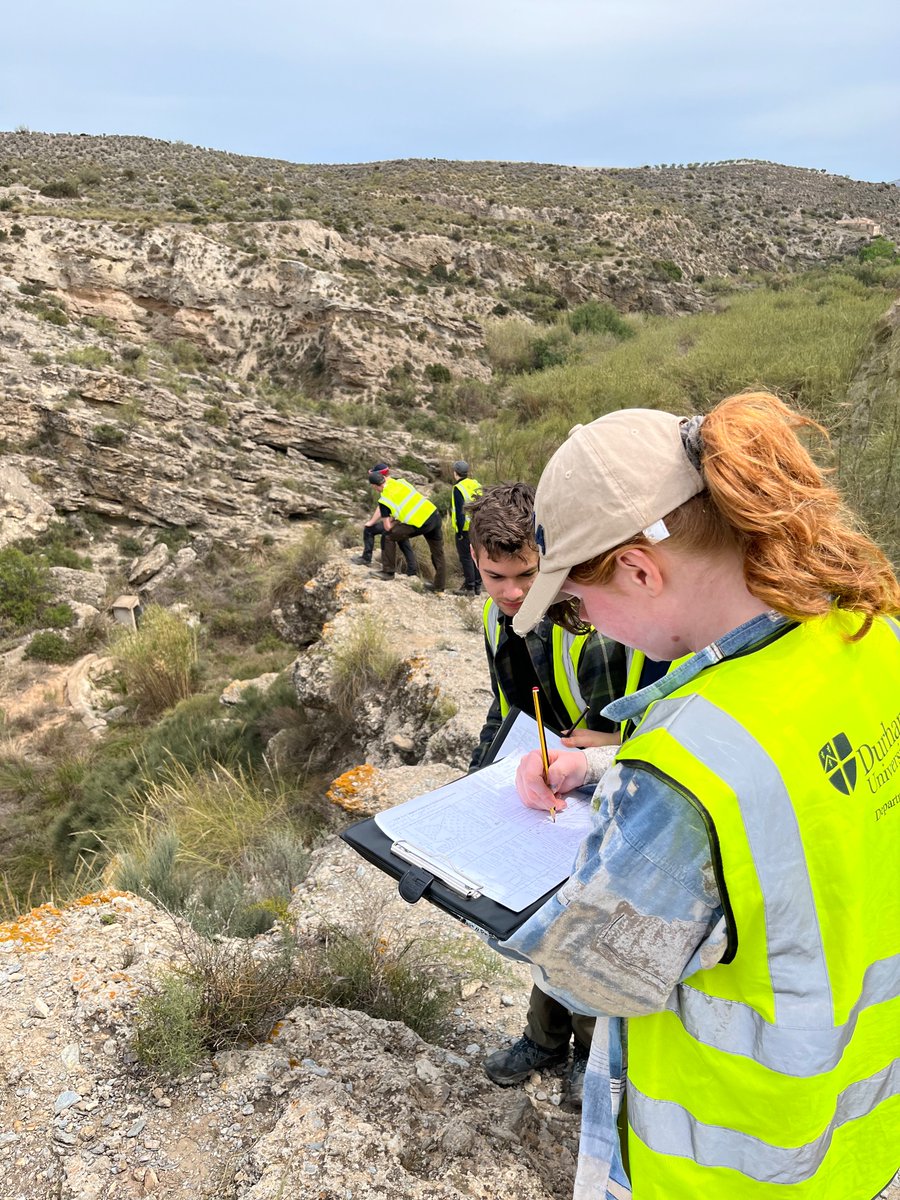 Volcanics and geological mapping on Spain year-2 field trip @DurUniEarthSci @Durham_Volc @mb_allen @ProfDATHarper @k_mccaffrey