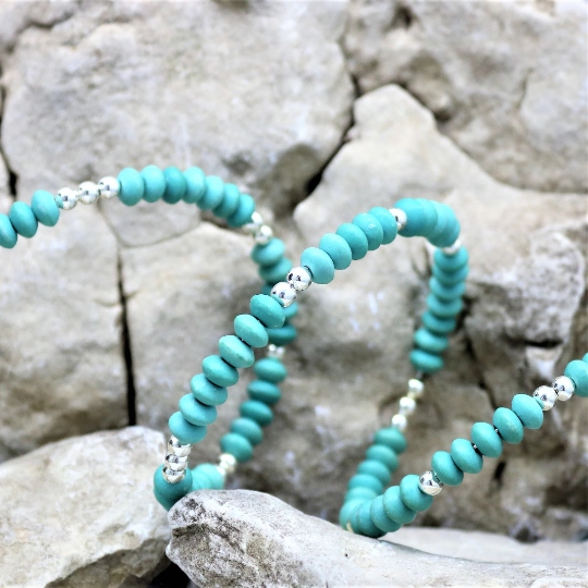 Unleash your inner boho beauty with our stunning #MemoryWire 3 Wrap in Turquoise Silver! 😍💙 
l8r.it/NOYC
#Fashion #Jewelry #Accessorize #Western #handmade #statementjewelry #coil #turquoise #beads #silver #coilbracelet #bead #memory  #wire