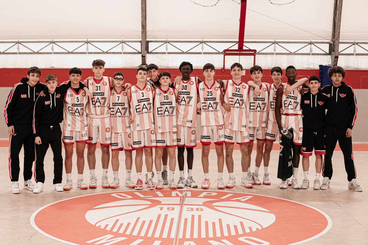 OlimpiaMI1936 tweet picture