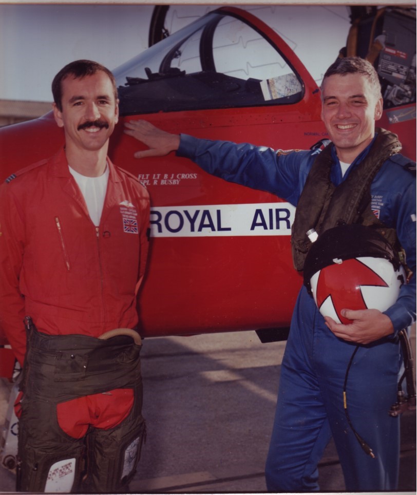 MB_EjectEject's tweet image. &quot;I was posted to the Red Arrows. Mk10 seats could be removed without removing the safety equipment which made things more convenient for us.  On my first flight,  having the need to check pins ingrained into me, it felt a bit strange taking them out!&quot; 

Richard Busby  #Maintainer