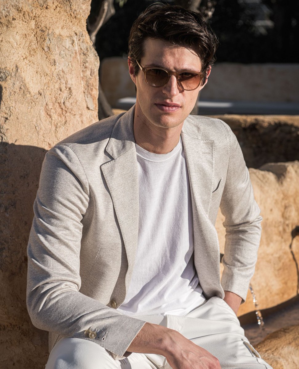 ParmaPini's tweet photo. Our Beige Jersey Jacket β a stylish twist on classic menswear. Crafted from a luxurious blend of linen and cotton, this jersey jacket offers a lightweight and breathable option for warmer days.
https://t.co/6DW3Ds9yR6
#piniparma #jerseyjacket #menswear #madeinitaly https://t.co/bH9kF0pTks