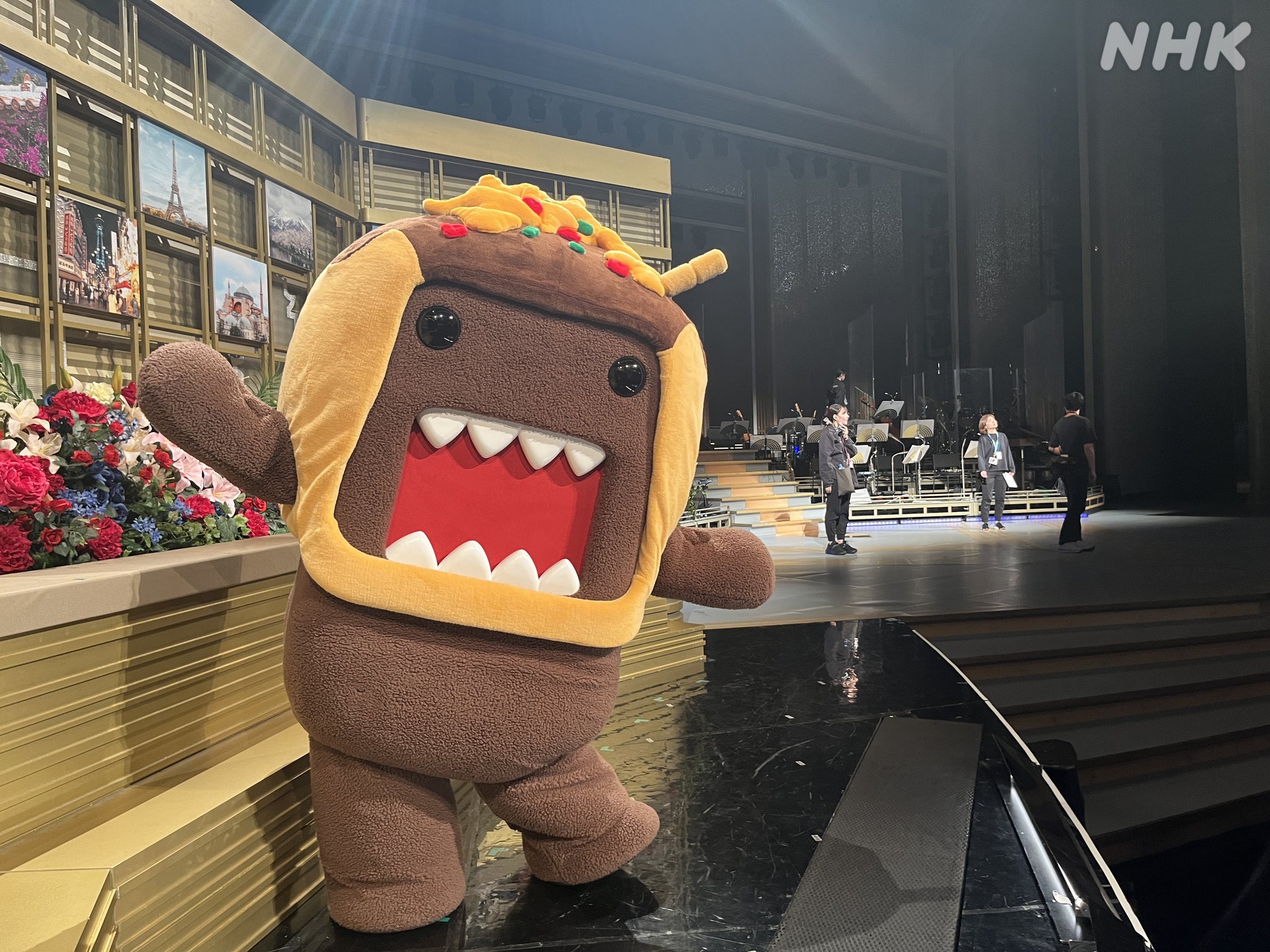当時物 レア物 どーもくん 着ぐるみマスコット まとめ売り NHK レア】NHK どーもくんと仲間達 ステッカー セットの通販 by
