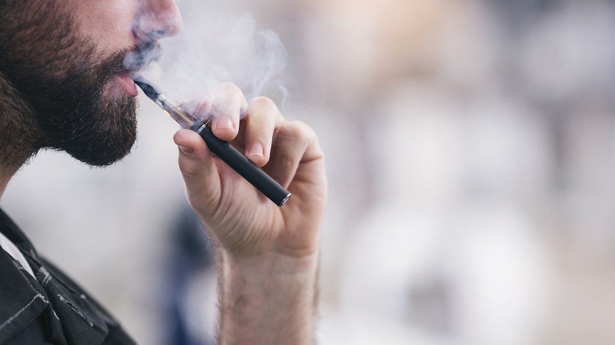 LSBU's tweet image. Proposed new taxes on nicotine vaping products that increase with nicotine strength may have unintended negative health consequences, according to LSBU&apos;s @LynneDawkins
Read more 👇
lsbu.ac.uk/about-us/news/…