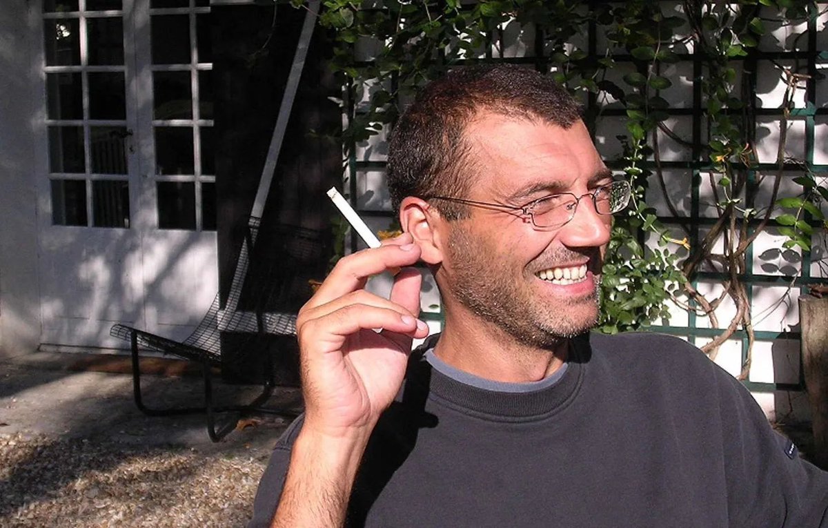 🚨🇫🇷 ALERTE INFO | Xavier Dupont de Ligonnès aurait été aperçu entre les lettres J et K de votre clavier.