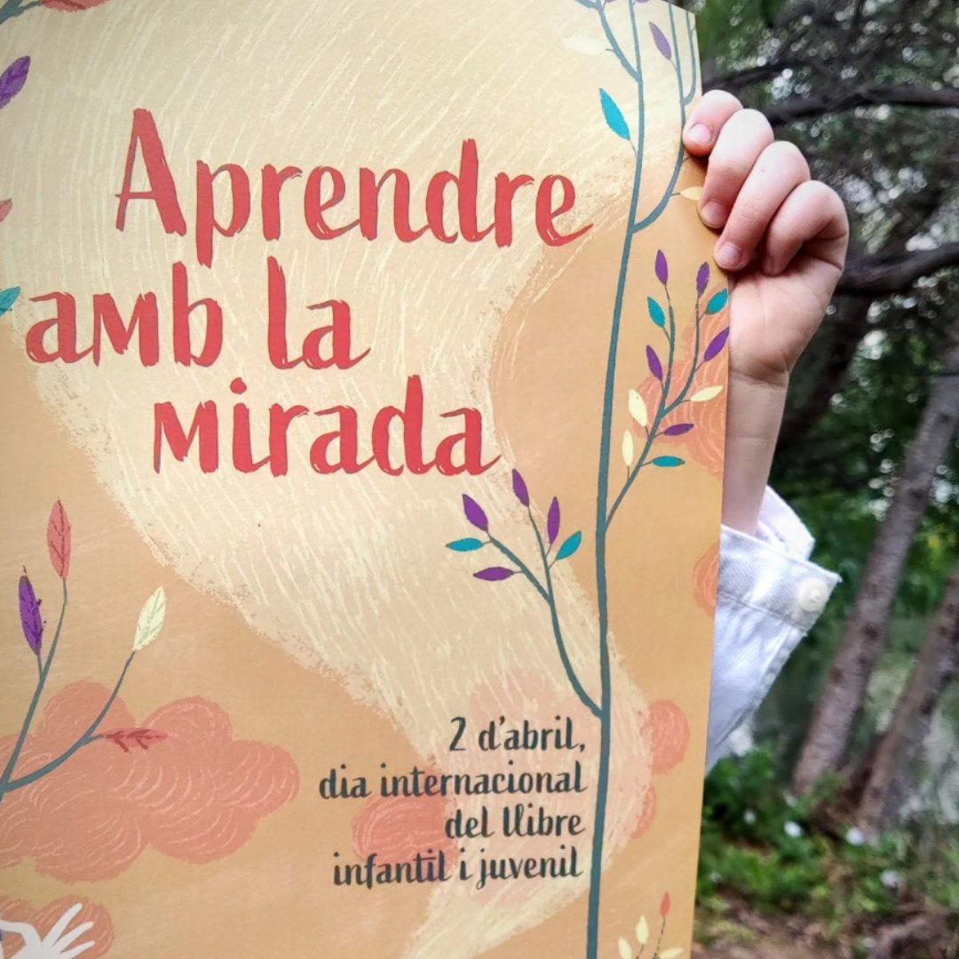 📣📚 Avui celebrem el Dia del Llibre, una jornada dedicada a la lectura i a la cultura.

Us convidem a descobrir el plaer de passejar pels passadissos de les llibreries, deixar-vos seduir per les portades i perdre's entre les paraules.

Feliç Dia del Llibre! 🎉

#AmorALaLectura