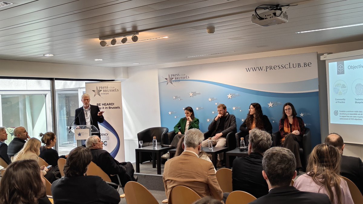 Our moderator Mark Dietrich presents the upcoming Green Deal Data Space implementation roadmap (stay tuned on the GREAT website for the file go.egi.eu/w5haf) on behalf of Sebastian Denvil, ECMWF.

Live stream: lnkd.in/dBJXNAXy
#EUGreenDeal #DataSpaces