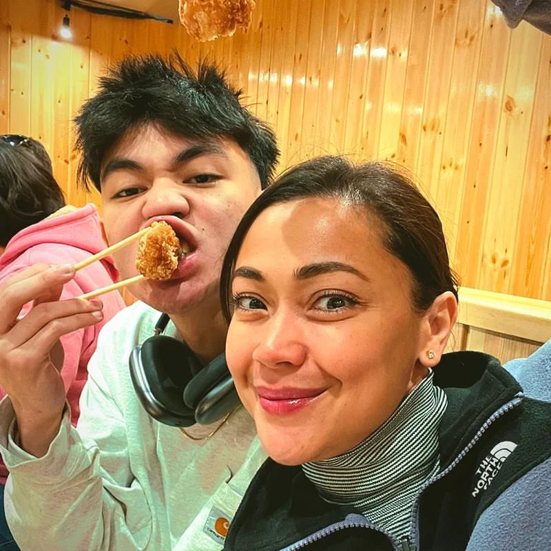 singlesforjodi's tweet photo. #JodiStaMaria IG Update❤️
"Getting a piece of a heavyweight champion’s meal… in smaller portions. #SumoShow"😍🫶🏻 https://t.co/MlLwQdvO37
