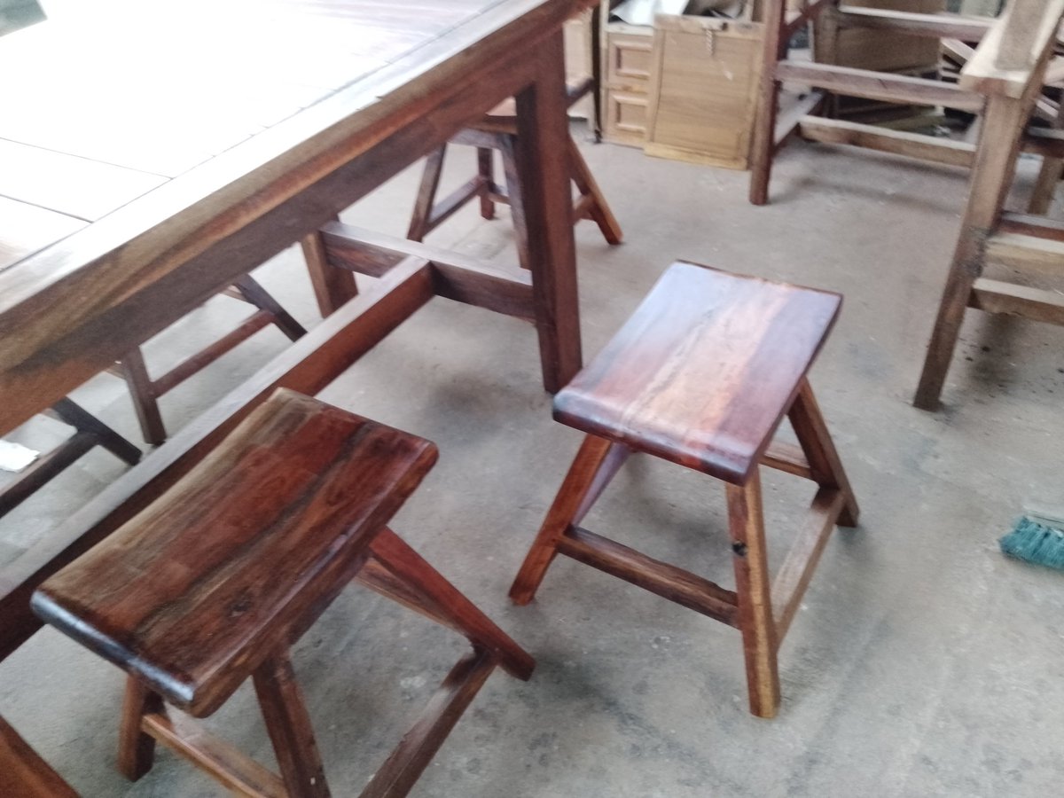 mvie17's tweet photo. @daddyhope Rustic teak dinning set, consists of 6 stools and a beautifully handcrafted table. Readily available, call or app on +263717105918 https://t.co/UtaKxnyeZb