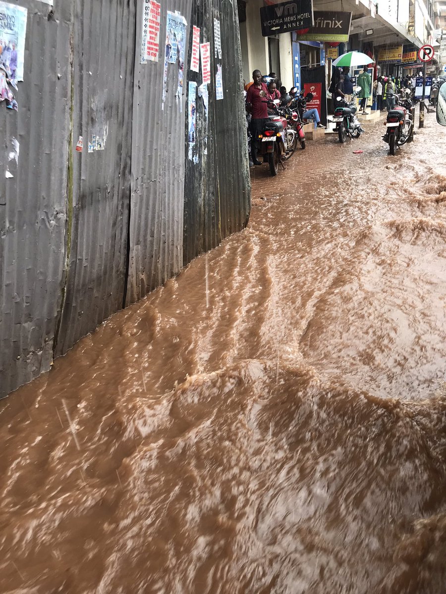 How flooded Kikuubo is today. I totally regret coming into town.Government needs to stop collecting taxes & start working on the drainage systems. How can they expect traders to pay taxes when they're suffering like this? Our roads are a mess & Kla needs to be fixed 😳 @kccaug