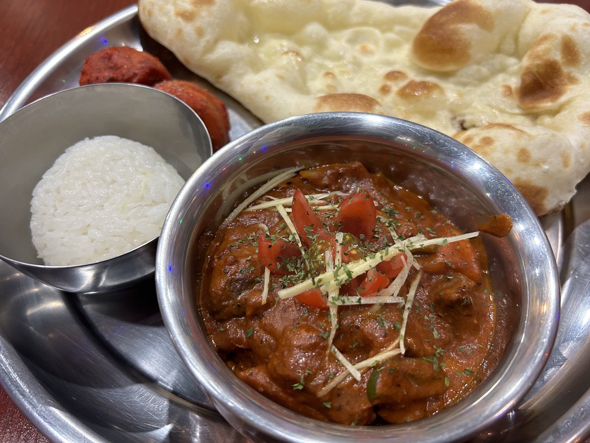 今日も小野さんのレコーディング。終わるのが早い！！すごい！！！ 最近「ランチが安いカレー屋さん」の「ディナーでしか食べれないメニュー」にプレミア感を感じてハマっています。 これが大人ってやつよ😤笑