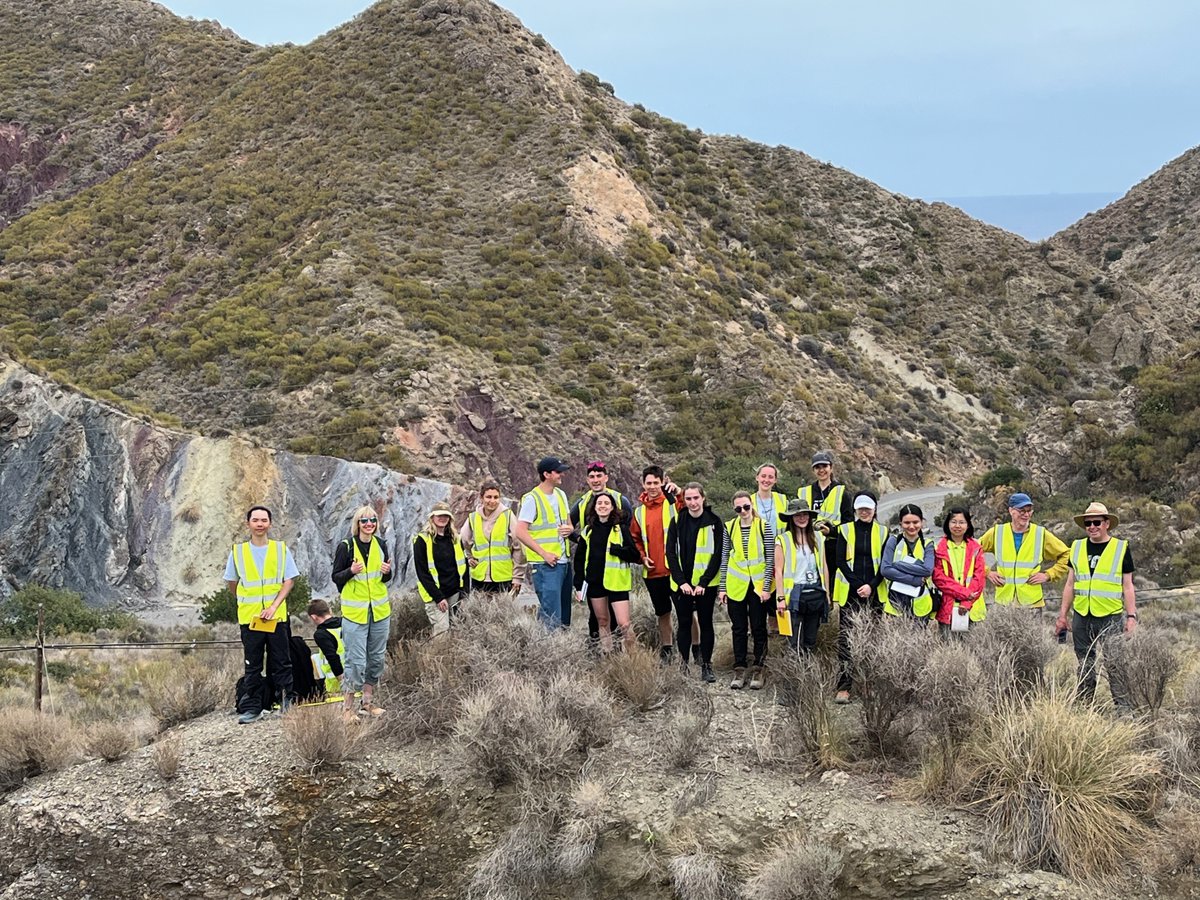 Betics Grand Finale: Folds, faults, and freak volcanoes! We enjoyed the spectacular volcanic rocks of Cabo de Gata followed by the unique garnet volcano of Cerro del Hoyazo. But no trip to the Betics is complete without witnessing the rainbow that is the Carboneras Fault Zone🌈