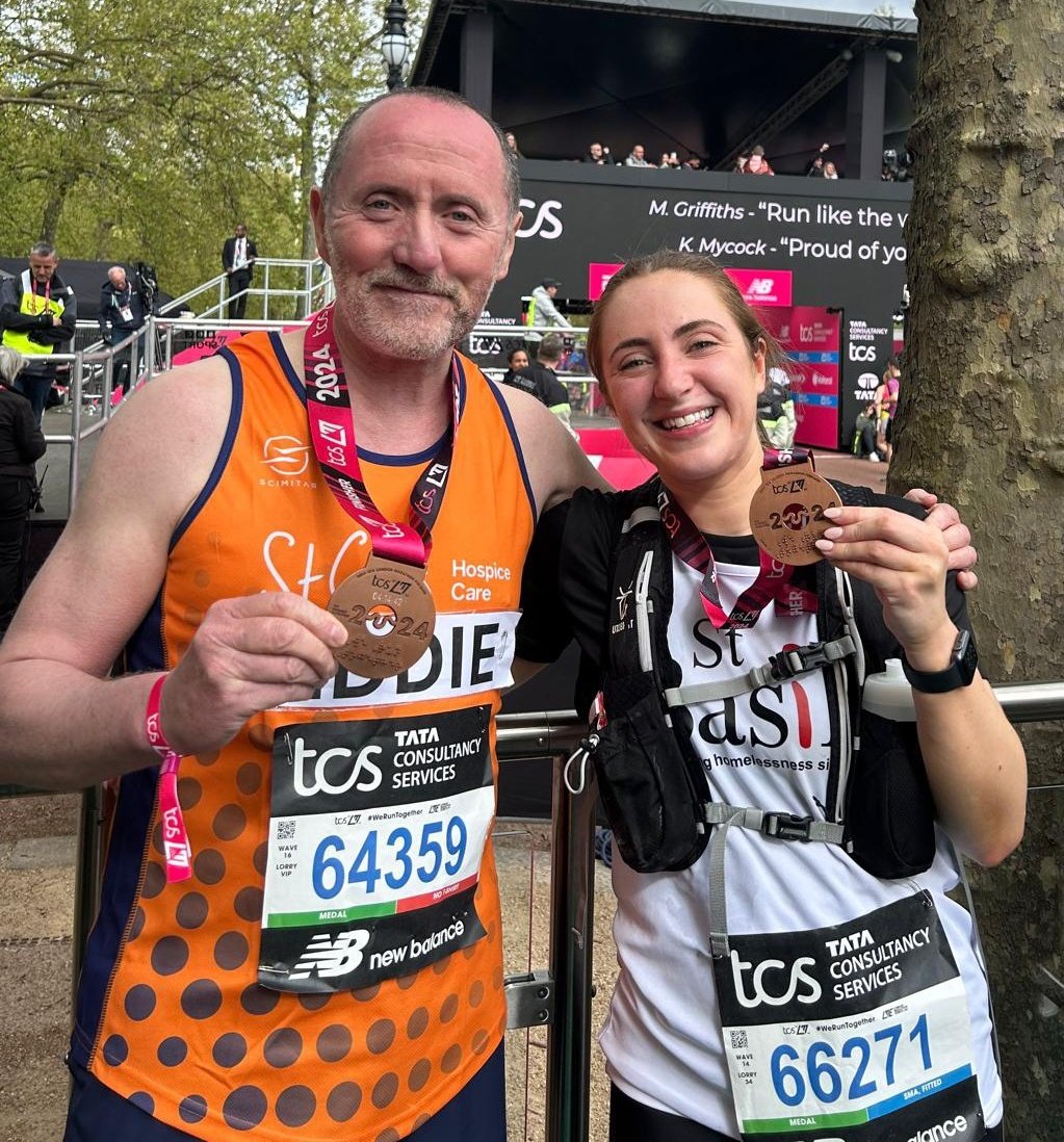 Proud Dad moment. ❤️ To run the @LondonMarathon was amazing, but to share the experience of running a first marathon with my daughter was a real privilege. 🏃‍♀️ 🏃‍♂️