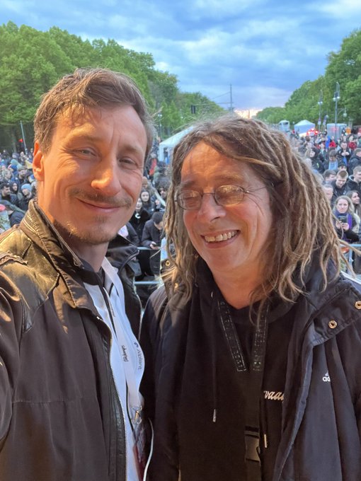 Einer der besten Tage meines Lebens 🥰 @_hanfnah_ @hanfparade @hanfverband @OrangeUtane @Gre_Goa @docsteinmetz<a class="tags" target="_blank" title="On Twitter" href="/?out=eyJ0eXAiOiJKV1QiLCJhbGciOiJIUzUxMiJ9.eyJpYXQiOjE3MjM3MjQ1NTMsImlzcyI6InR3cG9ybnN0YXJzLmNvbSIsIm5iZiI6MTcyMzcyNDU1MywiZXhwIjoxNzU1MjYwNTUzLCJyZWRpcmVjdF91cmwiOiJodHRwczovL3R3aXR0ZXIuY29tL19oYW5mbmFoXyJ9.VWuktIxG5DQfWNhIRabEDo_kdaHNmpgo4gKqNvJ42Aim6eFWBBwEERgRfevZdGSM1vgkE_dwu5LBpFTOZrmlvA">@_hanfnah_</a><a href="/tag/weedmob"class="tags"><span>#weedmob</span></a><a href="/tag/hughhanfnah"class="tags"><span>#hughhanfnah</span></a>