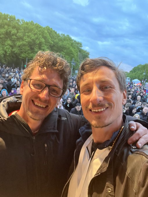 Einer der besten Tage meines Lebens 🥰 @_hanfnah_ @hanfparade @hanfverband @OrangeUtane @Gre_Goa @docsteinmetz<a class="tags" target="_blank" title="On Twitter" href="/?out=eyJ0eXAiOiJKV1QiLCJhbGciOiJIUzUxMiJ9.eyJpYXQiOjE3MjM3MjQ1NTMsImlzcyI6InR3cG9ybnN0YXJzLmNvbSIsIm5iZiI6MTcyMzcyNDU1MywiZXhwIjoxNzU1MjYwNTUzLCJyZWRpcmVjdF91cmwiOiJodHRwczovL3R3aXR0ZXIuY29tL19oYW5mbmFoXyJ9.VWuktIxG5DQfWNhIRabEDo_kdaHNmpgo4gKqNvJ42Aim6eFWBBwEERgRfevZdGSM1vgkE_dwu5LBpFTOZrmlvA">@_hanfnah_</a><a href="/tag/weedmob"class="tags"><span>#weedmob</span></a><a href="/tag/hughhanfnah"class="tags"><span>#hughhanfnah</span></a>